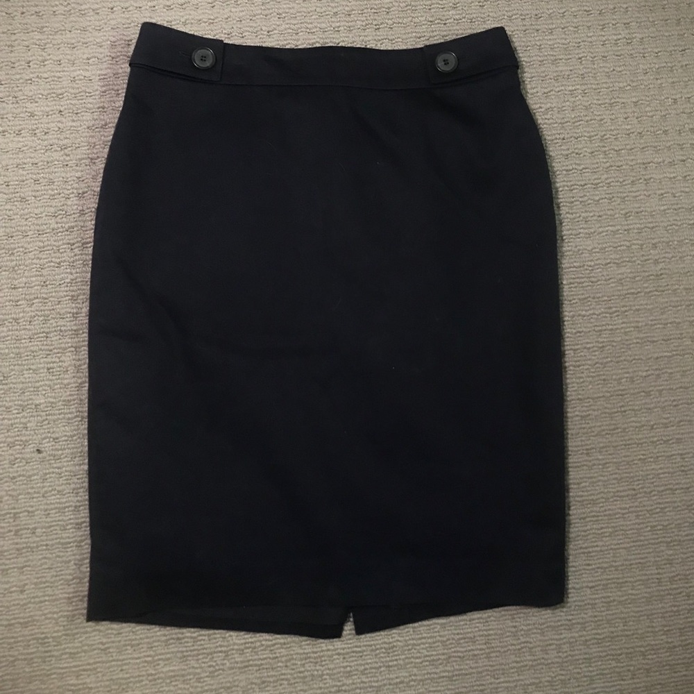 ♦️ Ann Taylor Petite skirt with buttons